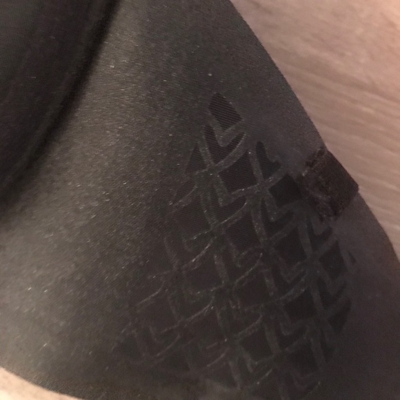 💗NWOT - 2 Name Brand Bras Bundle!🖤 - Picture 7 of 14